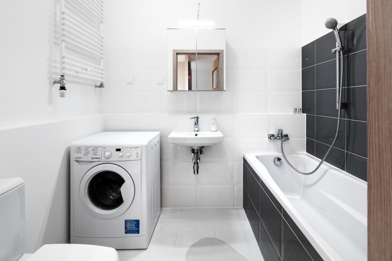 Super Apart Dywizjonu 303 175/58 Apartament Warszawa
