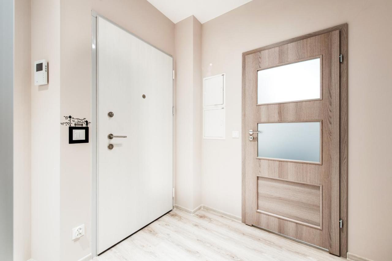 Super Apart Dywizjonu 303 175/58 Apartament Warszawa